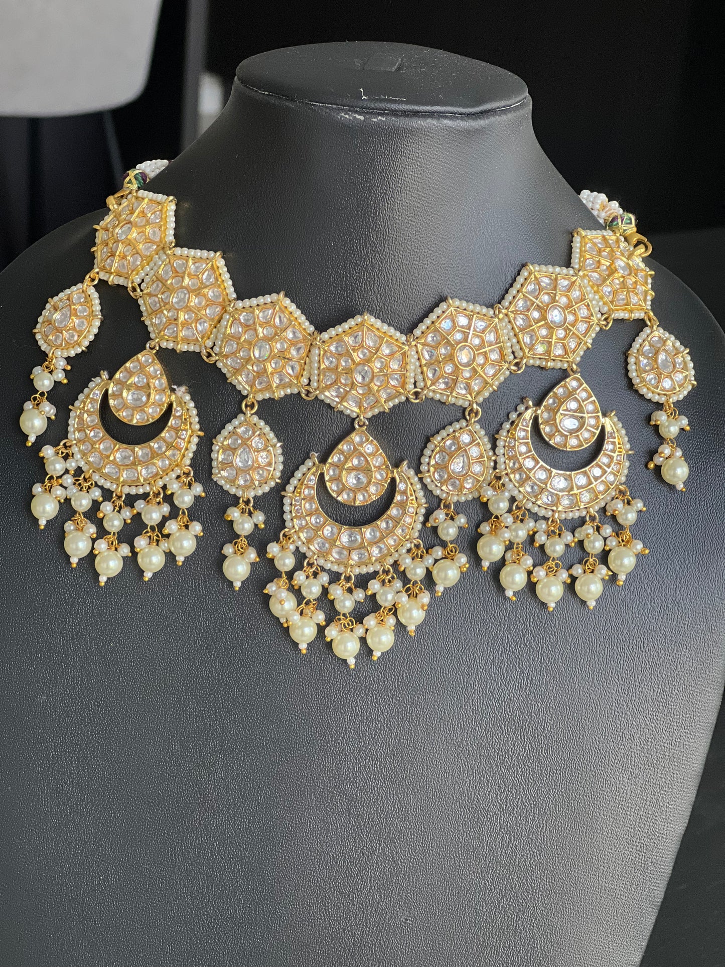 Premium Golden kundan Set with Tikka