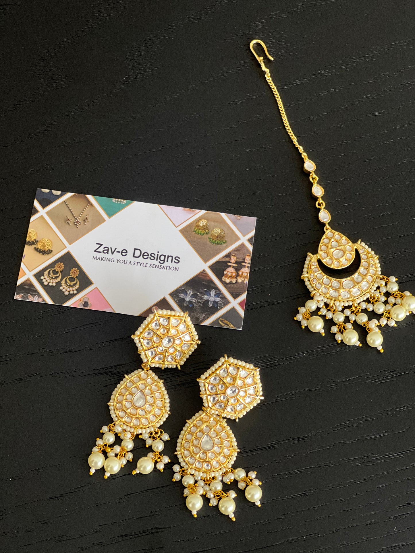 Premium Golden kundan Set with Tikka