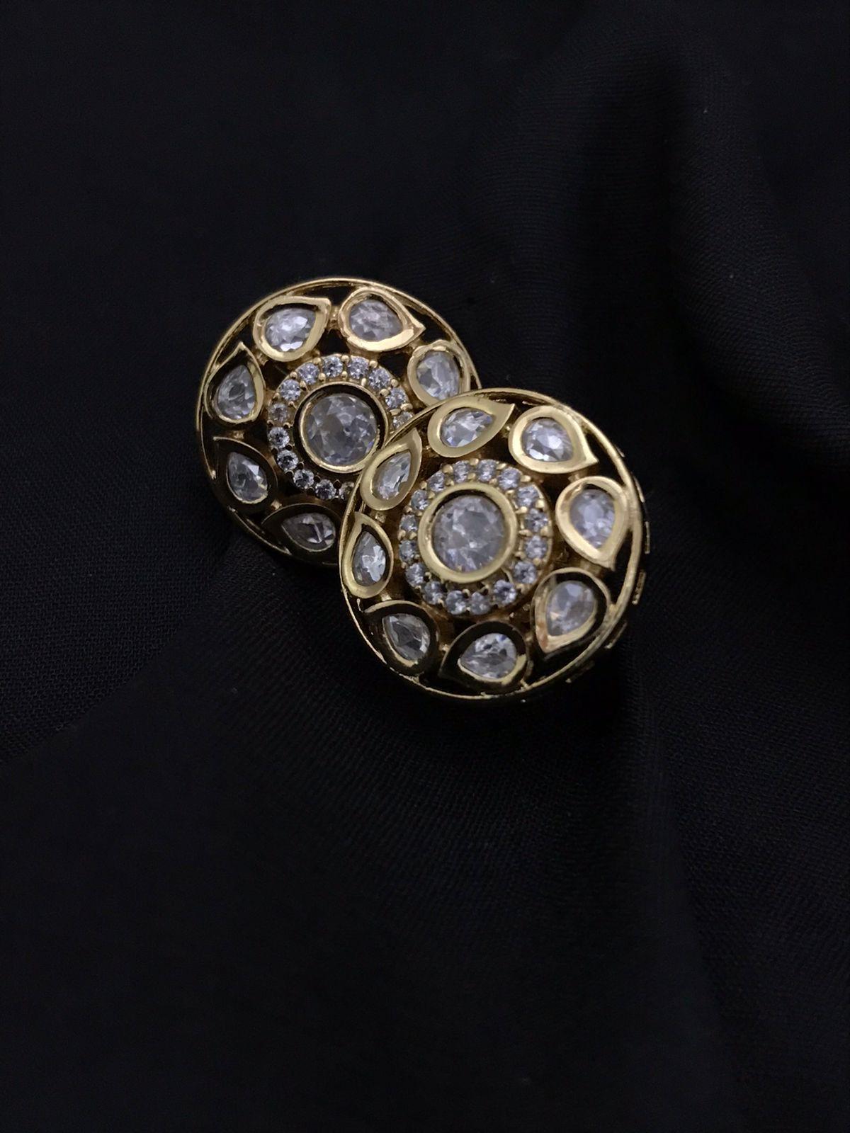 Kundan Stud